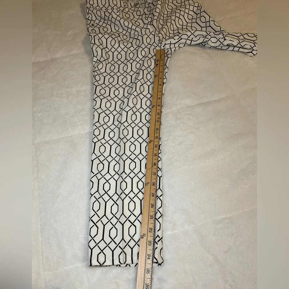 Geometric Patterned Pants - Picture 6 of 8